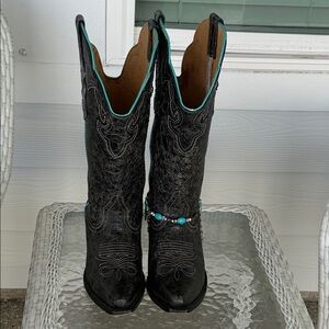 Black and Turquoise Women's Western Boots